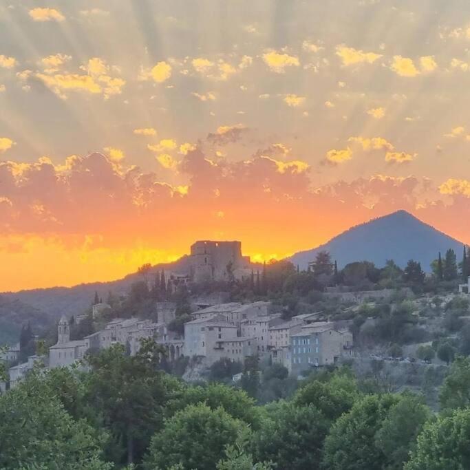 La Vue Est Belle Apartamento Montbrun-les-Bains Exterior foto